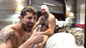 Muscle Bear Porn : DADDY’S LIL SLUGGER