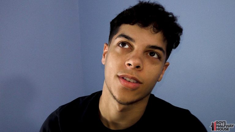 Nut In The Gut Halfway House Gay Porn Video | GayMobile.fr